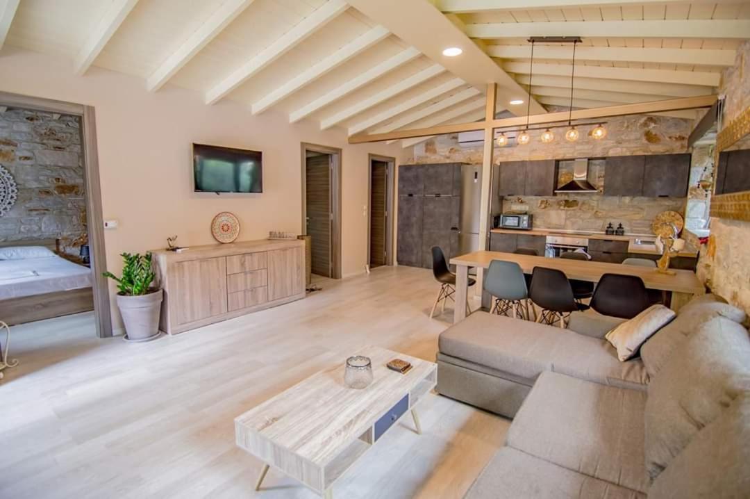 فيلا Kastro Stone House سكالا بوتامياس المظهر الخارجي الصورة